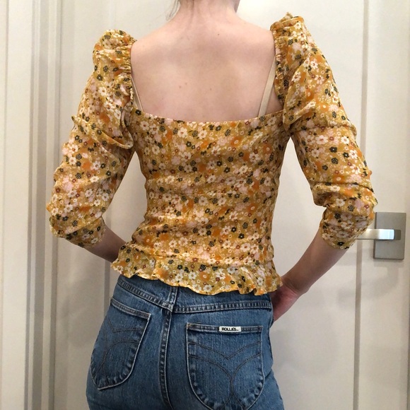 XS floral blouse from Astr The Label. - Picture 2 of 7
